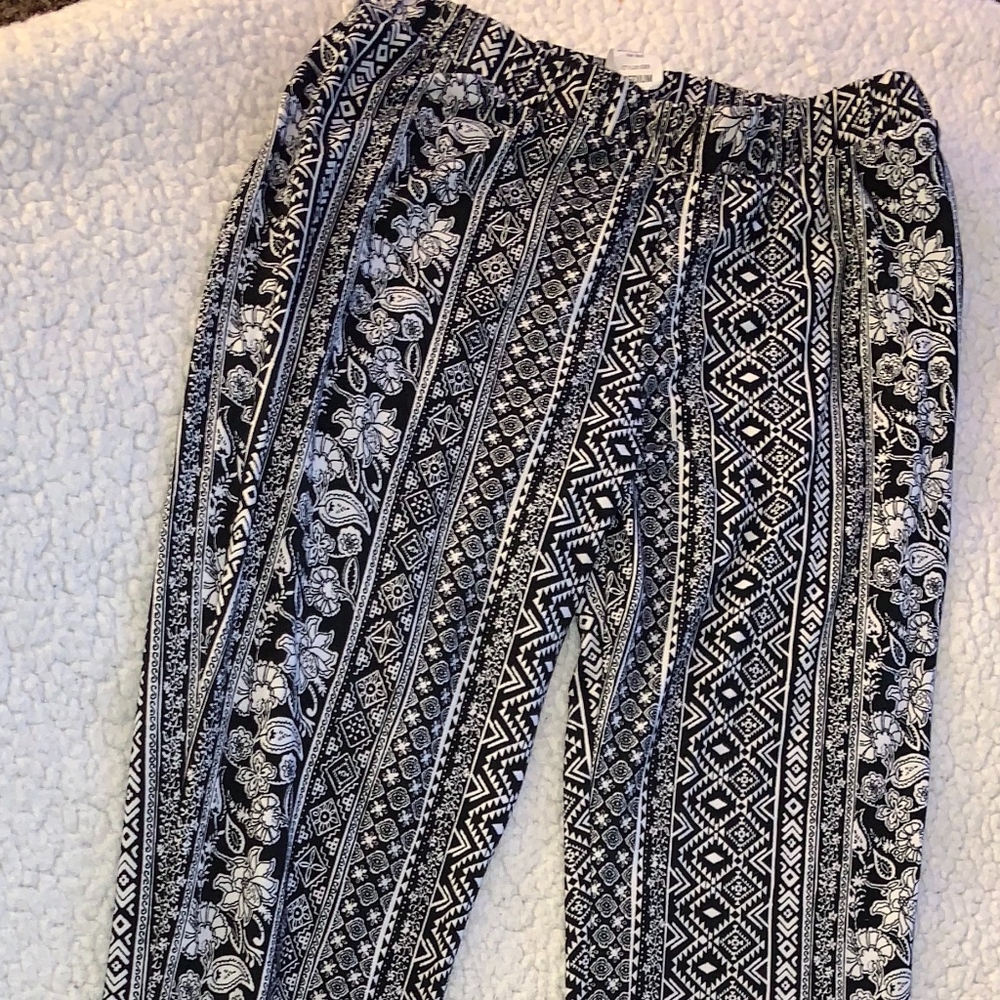 stretchy bell bottom pants with boho pattern